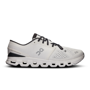 On Cloud X 4 Marfil Negro Zapatos